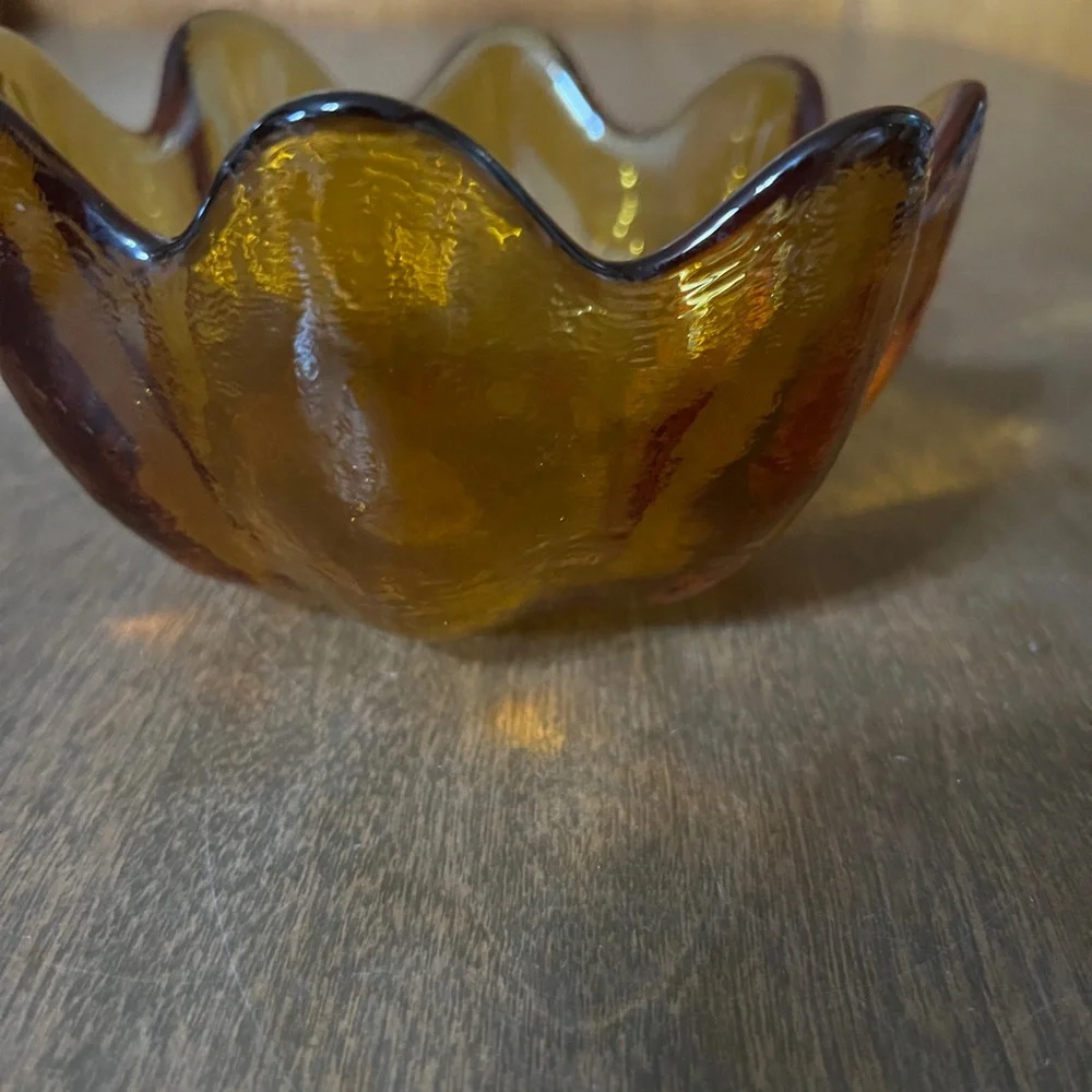 amber Colored lotus shaped Small bowl Candy Dish 5.5